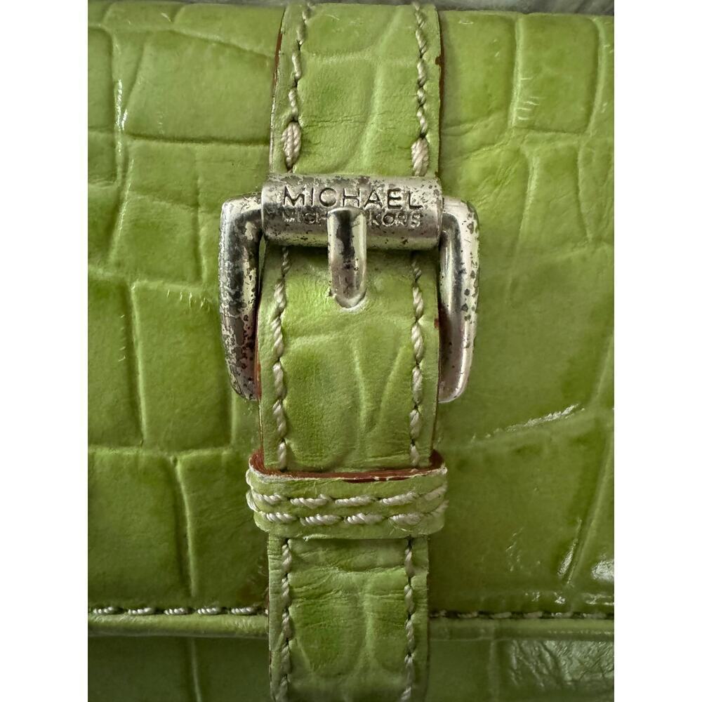 Michael Kors “Natasha” croc embossed leather wallet. - Picture 7 of 11